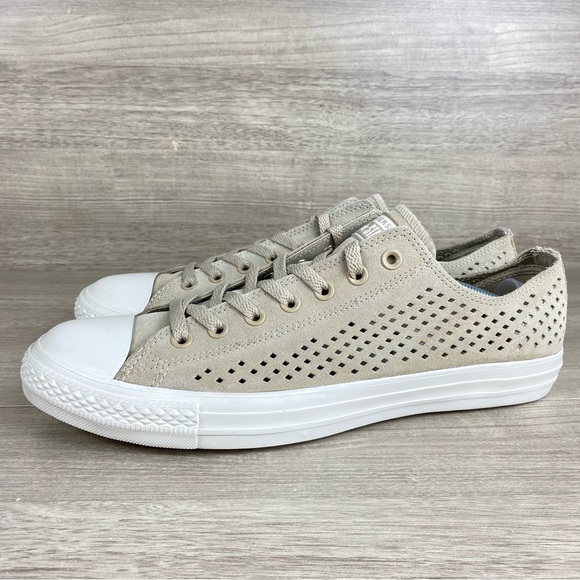 Converse Chuck Taylor All Star Ox Men's Size 11.5 Shoe Perforated Vintage Khaki